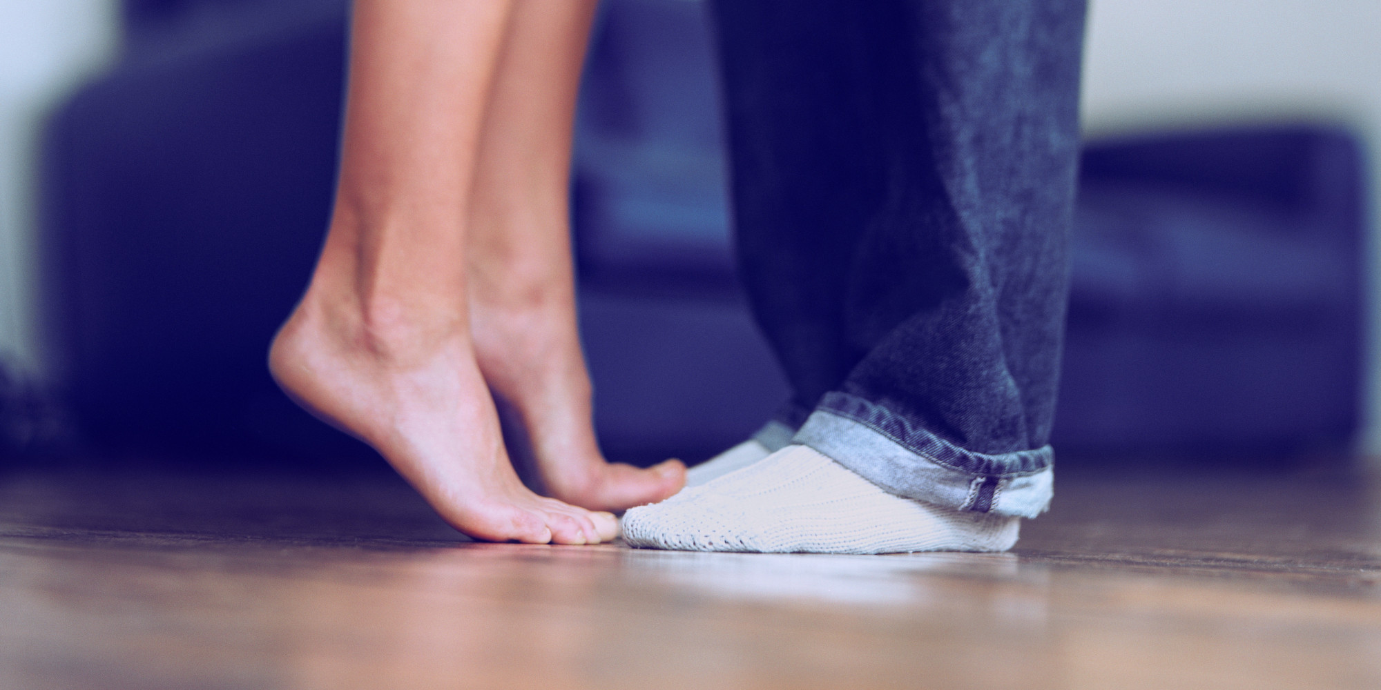Woman's versus Men's feet